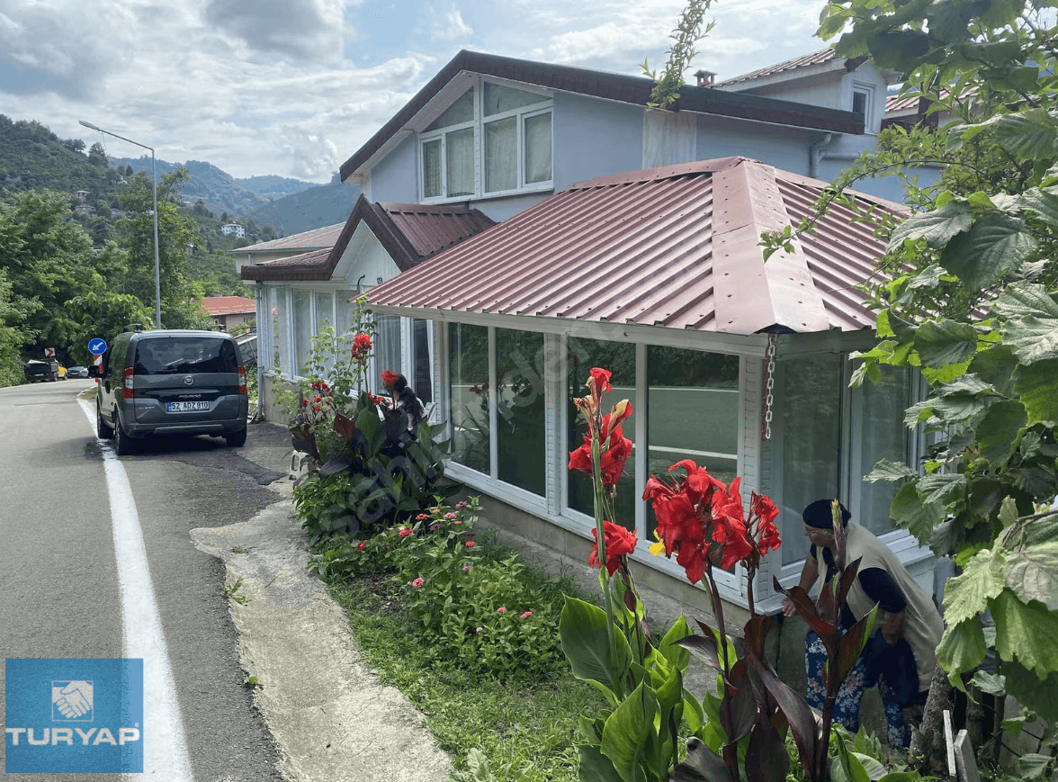 ORDU SARAYCIK MAHALLESİNDE ÜÇ KATLI MÜSTAKİL 5+2 SATILIK DAİRE