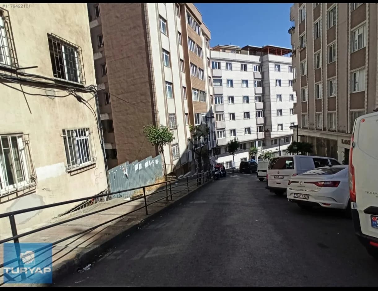 Halide Edip Adıvar Mahallesinde Geniş 3+1 Kiralık Daire