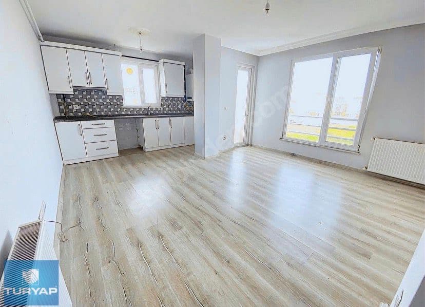 ORDU CUMHURİYET ÜNİVERSİTEYE KOMŞU 1+1 SATILIK DAİRE