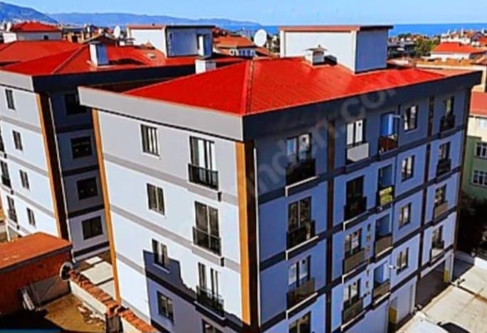 ORDU CUMHURİYET MAH 2+1 SATILIK DAİRE KOMBİ VE ANKASTRE SET DAHİL SAHİLE BİR KAÇ ADIM UZAKLIKTA